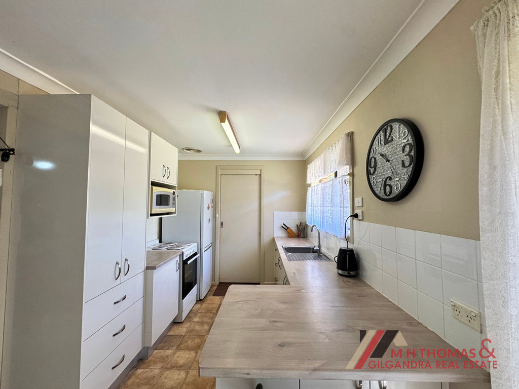 4 Sword Street, Gilgandra