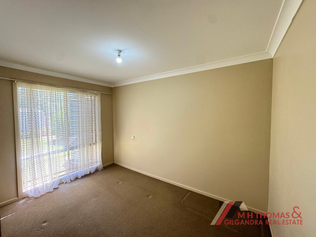 4 Sword Street, Gilgandra