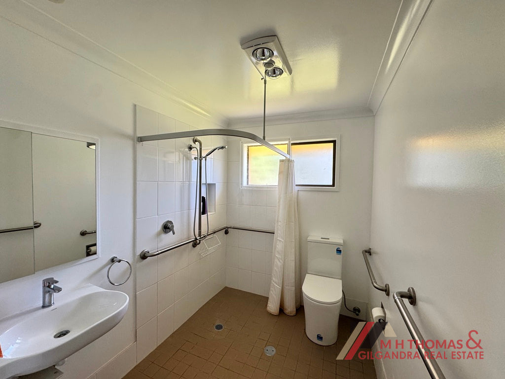 4 Sword Street, Gilgandra