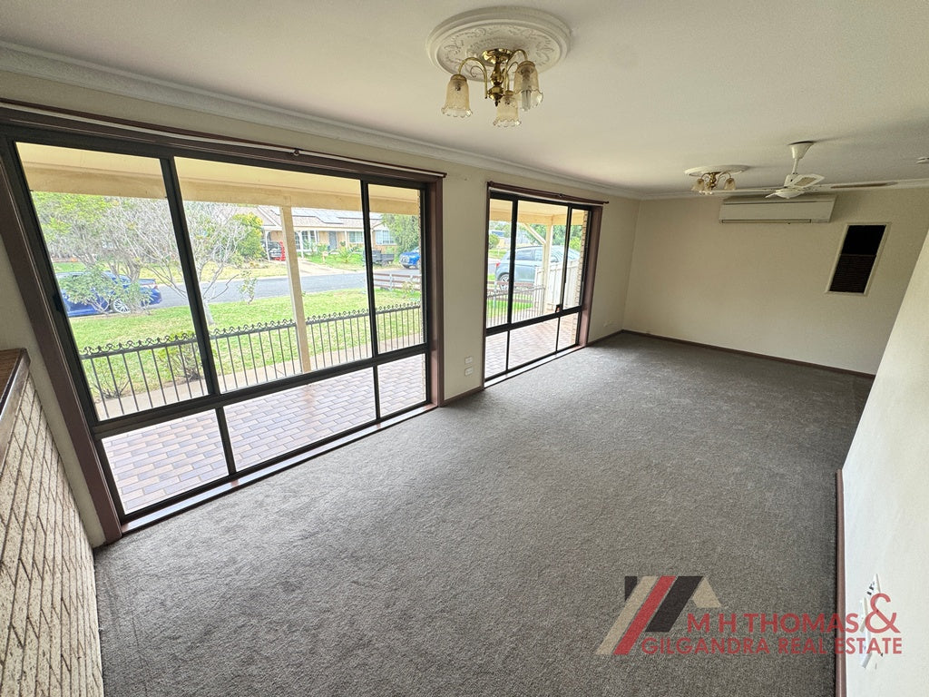 5 IRIS STREET, GILGANDRA