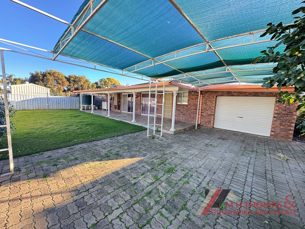 12 Iris Street, Gilgandra NSW 2827
