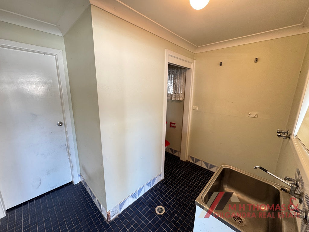12 Iris Street, Gilgandra NSW 2827