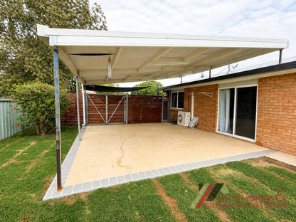 6 Bencubbin St, Gilgandra NSW 2827