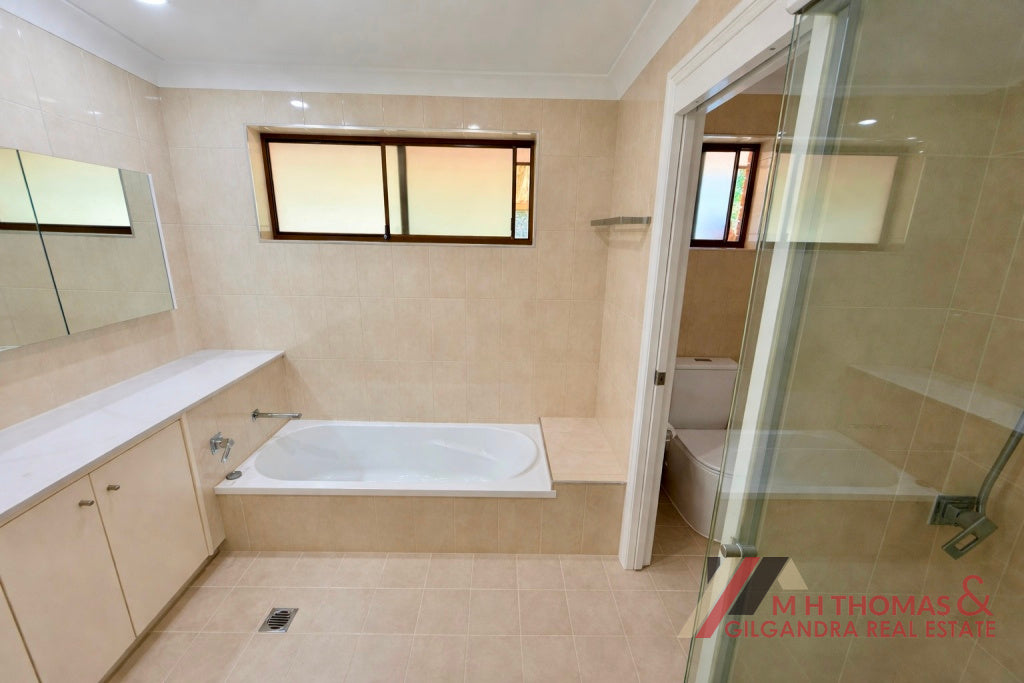 2 Howard Place, Gilgandra NSW 2827
