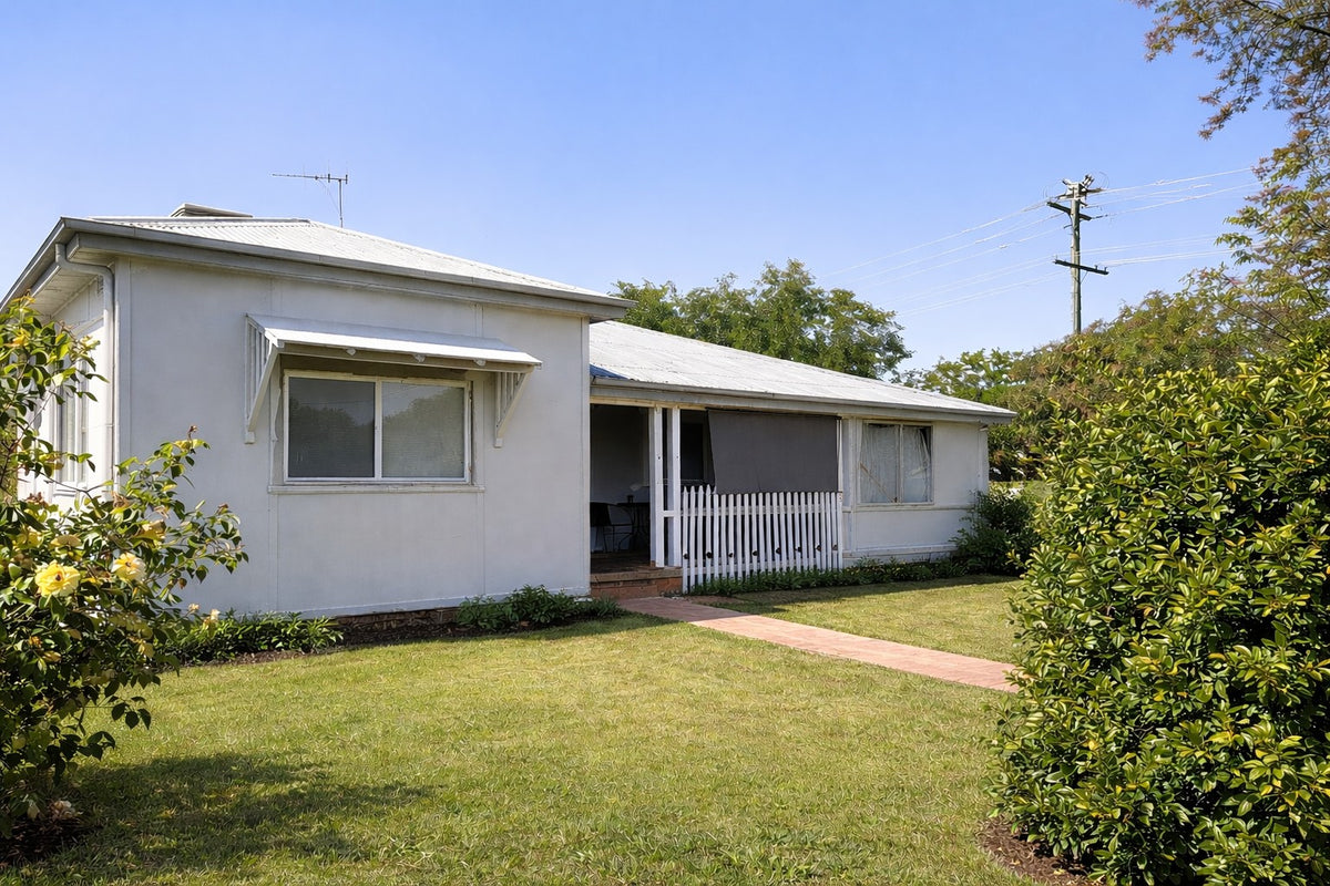 22 Waugan Street, Gilgandra - Image 1