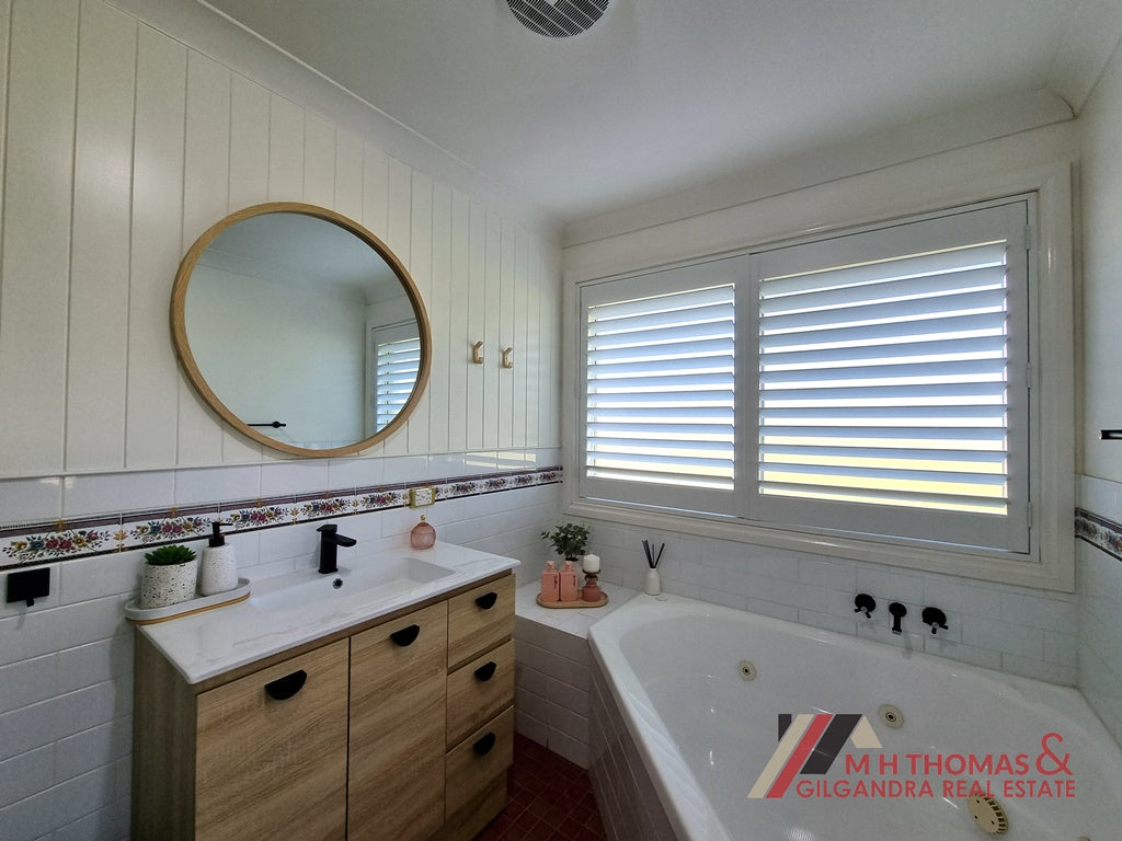 25 Holland Close, Gilgandra