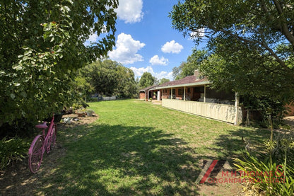2 Howard Place, Gilgandra NSW 2827