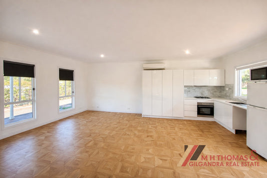 22 Stockings Cres, Gilgandra NSW 2827