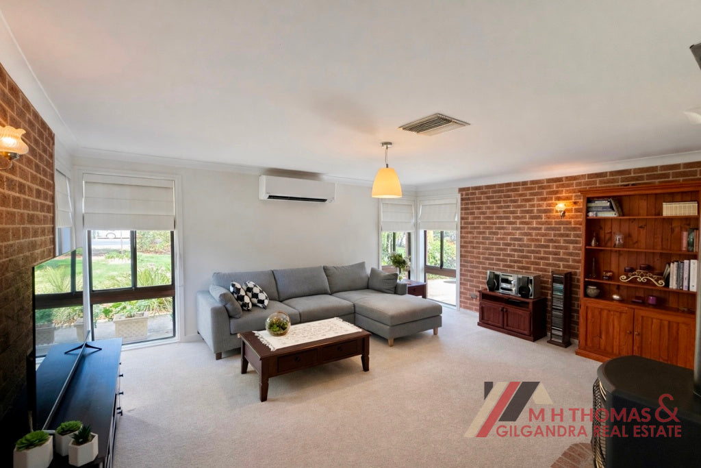 2 Howard Place, Gilgandra NSW 2827