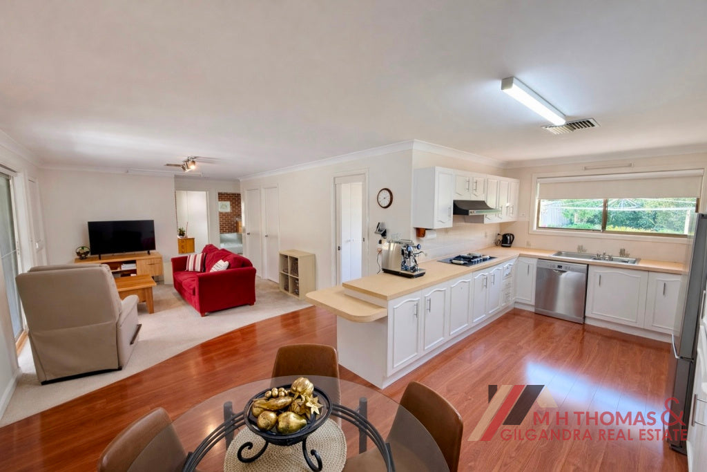 2 Howard Place, Gilgandra NSW 2827