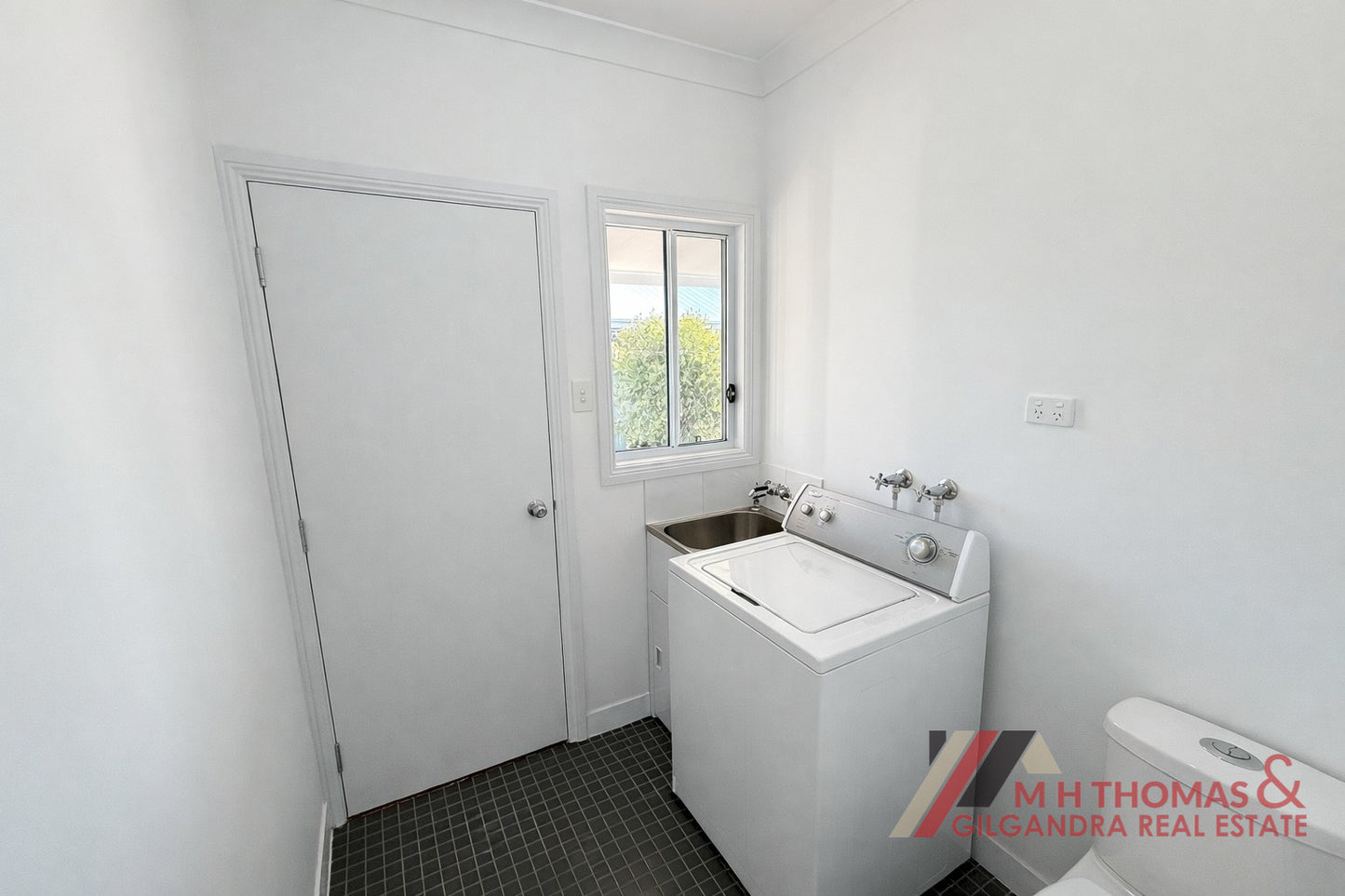22 Stockings Cres, Gilgandra NSW 2827