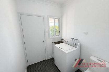 22 Stockings Cres, Gilgandra NSW 2827