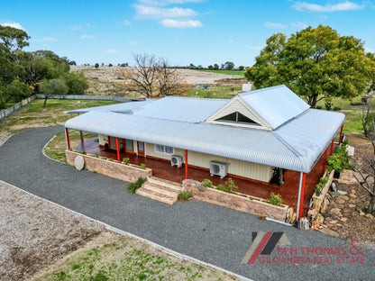 25 Murray Street, Tooraweenah NSW 2817