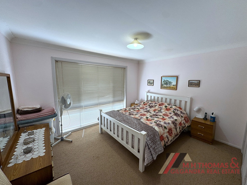 1 Hitchen Cl, Gilgandra