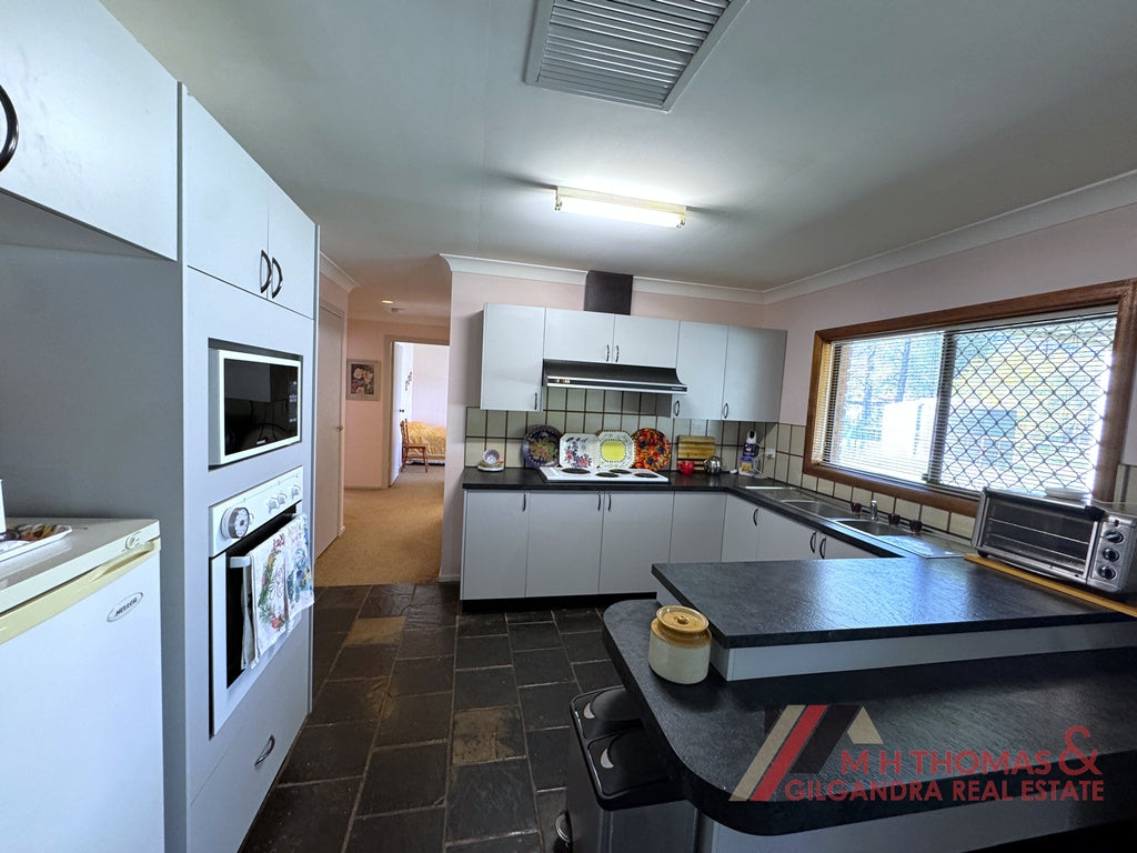 1 Hitchen Cl, Gilgandra