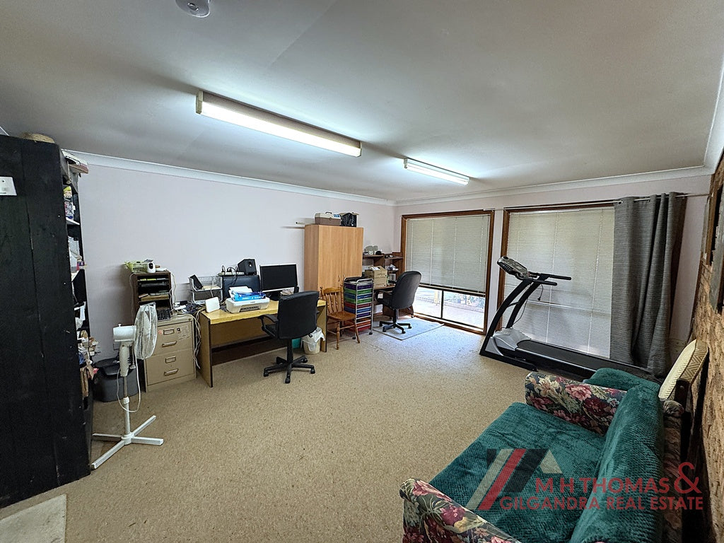 1 Hitchen Cl, Gilgandra