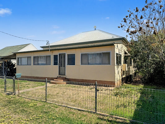 101 Miller Street, Gilgandra