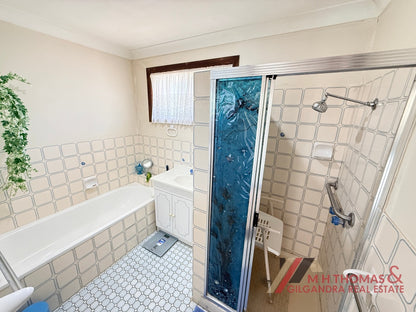 6 Iris Street, Gilgandra NSW 2827