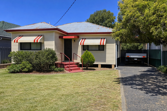 4 Strickland Street, Gilgandra NSW 2827