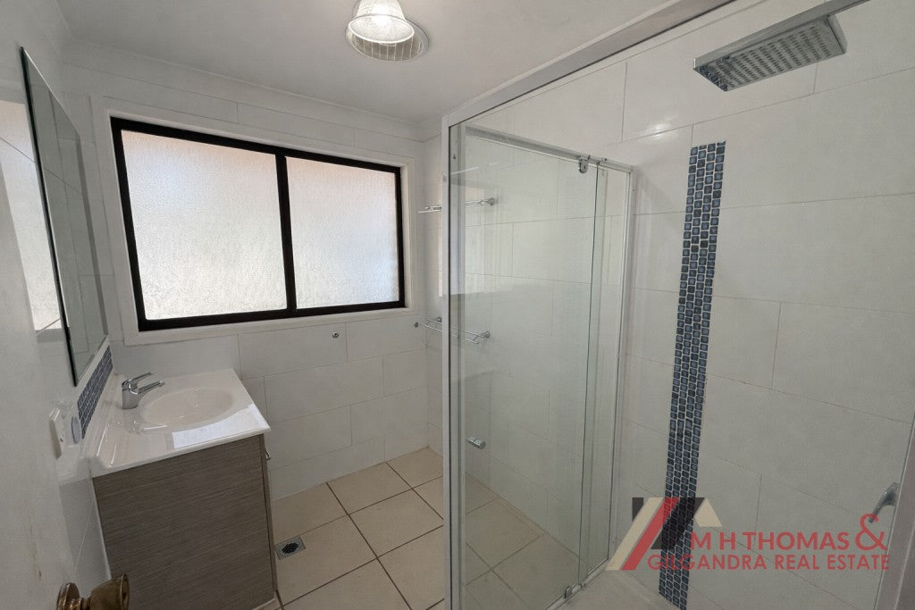 11 Iris St, Gilgandra NSW 2827