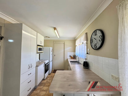 4 Sword Street, Gilgandra