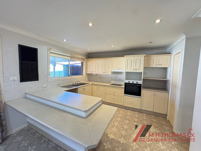 12 Iris Street, Gilgandra NSW 2827