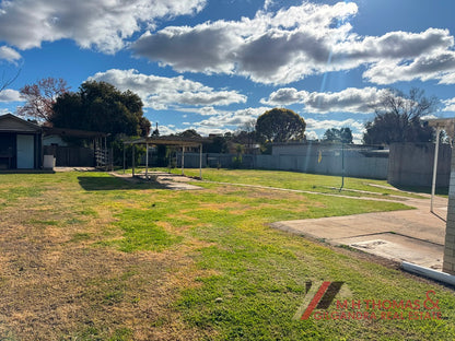 9 Rawson Street, Gilgandra NSW 2827